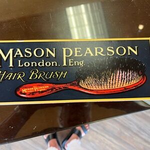 Mason Pearson Handy Size Black and Red Grooming Tool for Professional Care